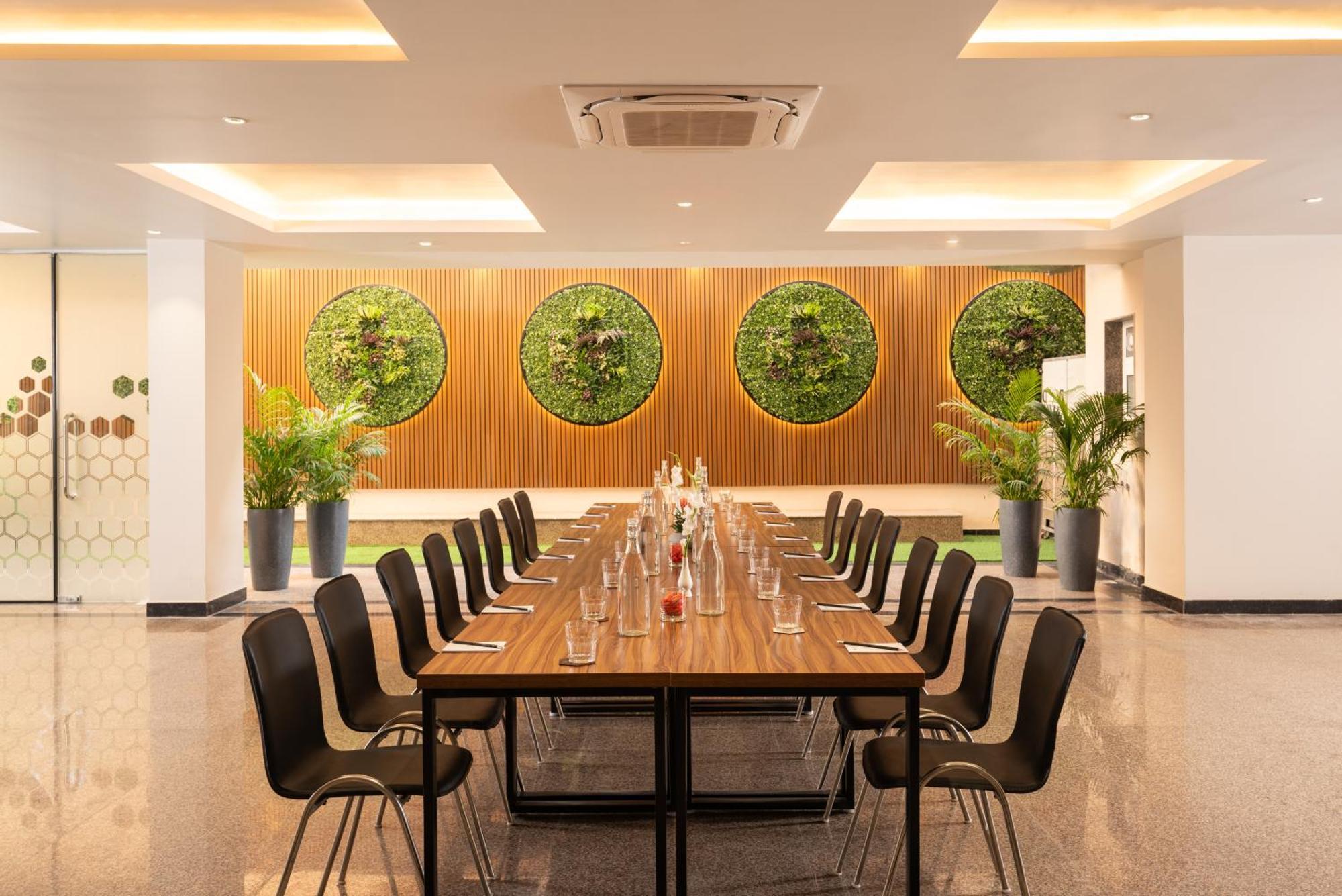 Foxtrail, Sector 42 - Am Hotel Kollection Gurgaon Ngoại thất bức ảnh